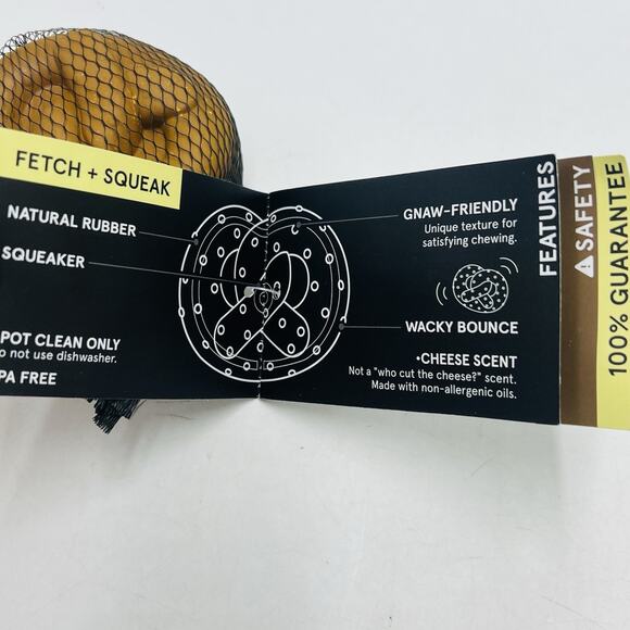 Bark Box S Barkvarian Pretzel Super Chewer Bounce Squeaker Cheese Scent New - Picture 2 of 2